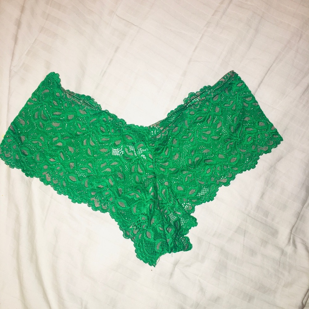 Fredericks Of Hollywood Top & Panties Bundle Gem